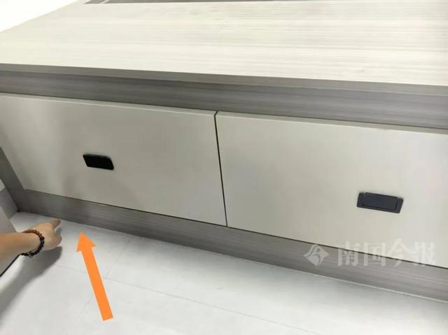 泡！业主崩溃：全屋都是无法接受爱游戏ayx网站婚房被粪水浸(图7)