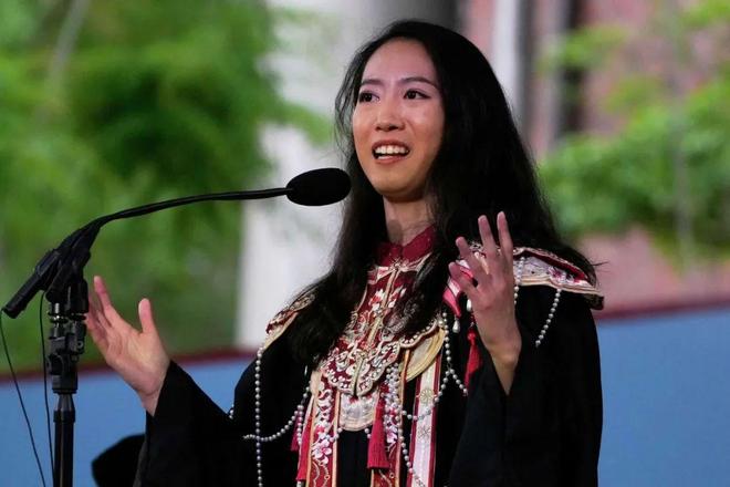 位在哈佛毕业演讲的中国女生震撼全场AYX爱游戏哈佛战胜川普这天史上首(图5)