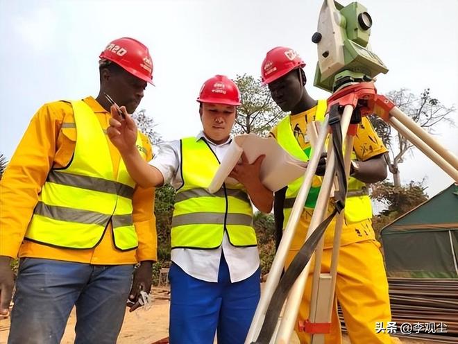 需求进入爆发期中国企业该如何抢市场？AYX爱游戏非洲暗藏55年红利！市场(图2)